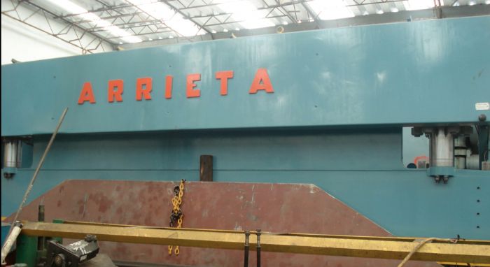 dobladora arrieta hid. 20' x 250 tons.